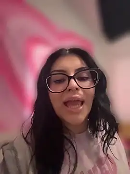 ThickerThanYoBitch online show from 5, 6, 2026