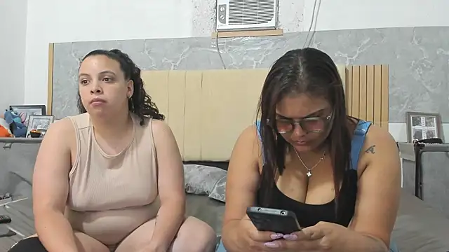 Danielaandximena online show from 17, 6, 2026