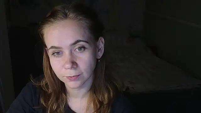 Snapshot of Riley_Roo chatting on 16, 12, 2025 Riley Roo online show from 16, 12, 2025