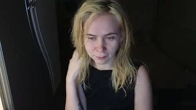 Snapshot of Riley_Roo chatting on 14, 1, 2026 Riley Roo online show from 14, 1, 2026