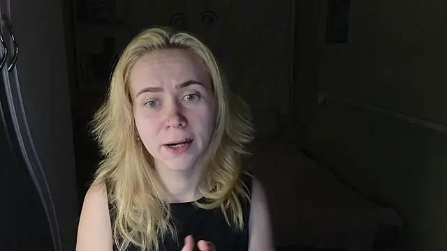 Snapshot of Riley_Roo chatting on 15, 1, 2026 Riley Roo online show from 15, 1, 2026