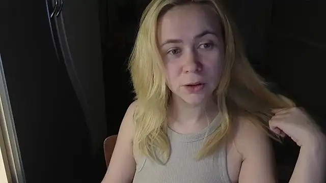 Snapshot of Riley_Roo chatting on 16, 2, 2026 Riley Roo online show from 16, 2, 2026