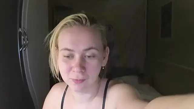 Snapshot of Riley_Roo chatting on 27, 2, 2026 Riley Roo online show from 27, 2, 2026