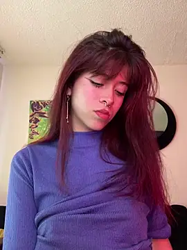 SuzzyyM online show from 26, 4, 2026