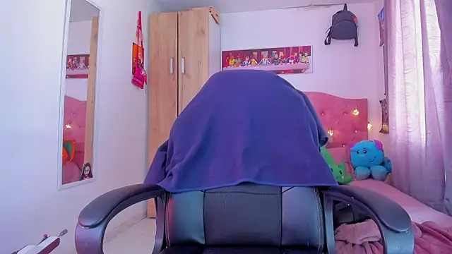 saralolo420 online show from 27, 12, 2024