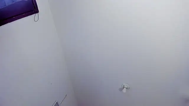 saralolo420 online show from 5, 1, 2025