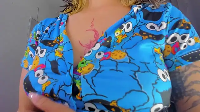 saralolo420 online show from 13, 1, 2025