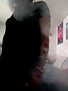 Snapshot of Mune_Raez_6 chatting on 9, 11, 2025 Mune Raez 6 online show from 9, 11, 2025