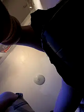 Snapshot of Mune_Raez_6 chatting on 7, 1, 2026 Mune Raez 6 online show from 7, 1, 2026