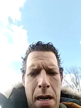 Knuffelstaaf123 online show from 2, 12, 2024