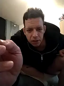 Knuffelstaaf123 online show from 7, 1, 2025