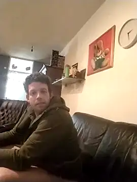 Knuffelstaaf123 online show from 19, 3, 2025