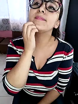 Snapshot of Cute_Penelope chatting on 17, 1, 2025 Cute Penelope online show from 17, 1, 2025