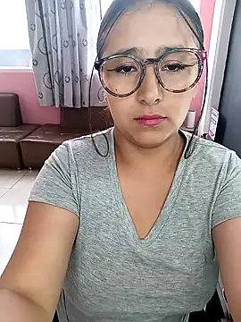 Snapshot of Cute_Penelope chatting on 4, 2, 2025 Cute Penelope online show from 4, 2, 2025