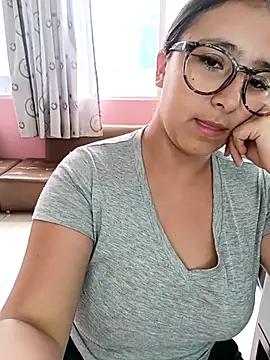 Snapshot of Cute_Penelope chatting on 4, 2, 2025 Cute Penelope online show from 4, 2, 2025