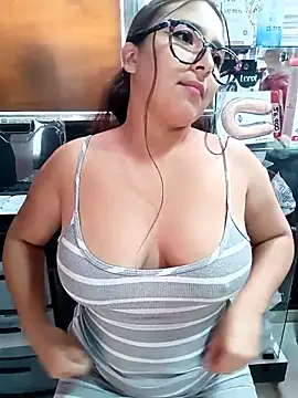 Snapshot of Cute_Penelope chatting on 7, 2, 2025 Cute Penelope online show from 7, 2, 2025