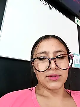 Snapshot of Cute_Penelope chatting on 13, 2, 2025 Cute Penelope online show from 13, 2, 2025