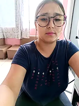 Snapshot of Cute_Penelope chatting on 26, 2, 2025 Cute Penelope online show from 26, 2, 2025