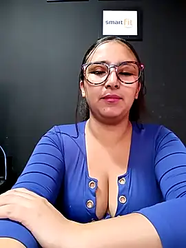 Snapshot of Cute_Penelope chatting on 12, 3, 2025 Cute Penelope online show from 12, 3, 2025