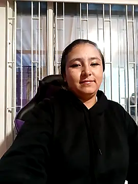 Snapshot of Cute_Penelope chatting on 15, 10, 2025 Cute Penelope online show from 15, 10, 2025