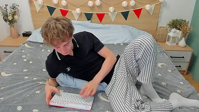 Fandi 777 online show from 17, 3, 2025