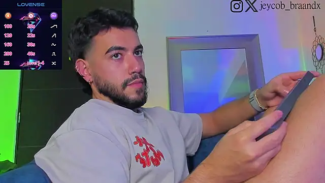 JeycobxBraand online show from 2, 2, 2025
