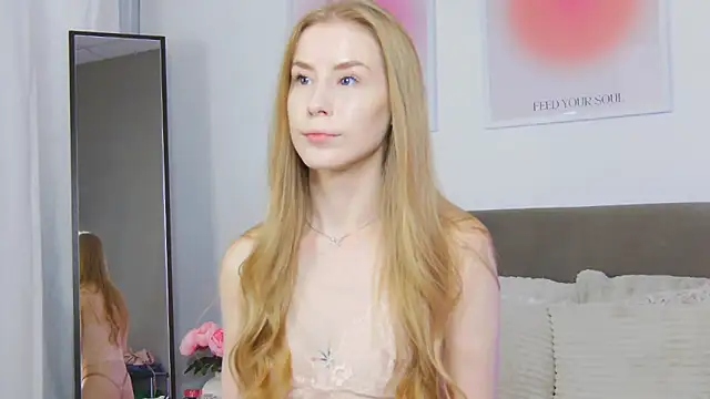 VioletiSwone online show from 20, 9, 2025