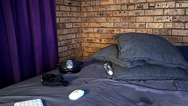 Astoria Moon online show from 13, 12, 2024