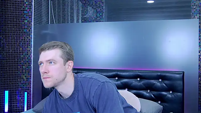 EthanPinkman online show from 9, 9, 2025