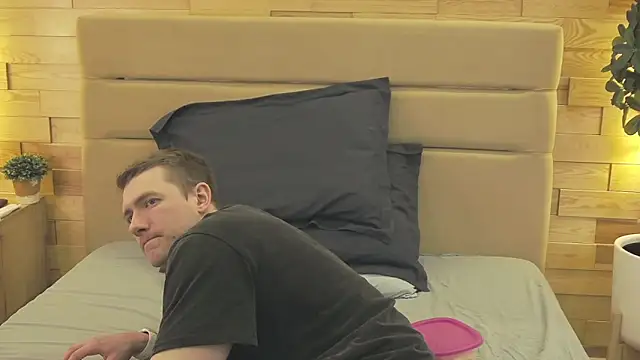 EthanPinkman online show from 27, 4, 2026