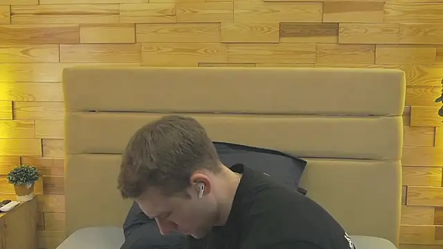 EthanPinkman online show from 28, 4, 2026