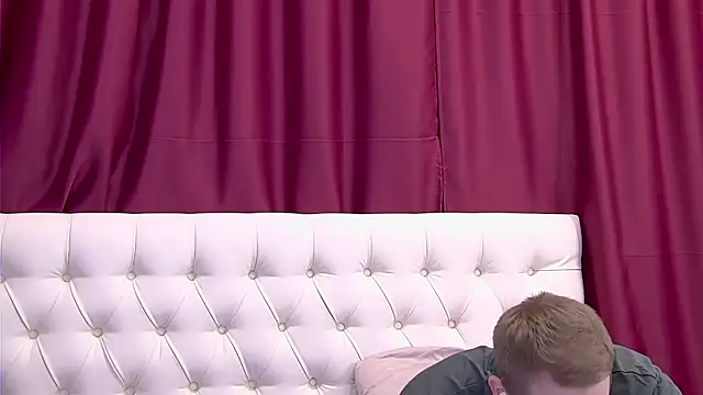 Snapshot of EthanPinkman chatting on 4, 6, 2026 EthanPinkman online show from 4, 6, 2026
