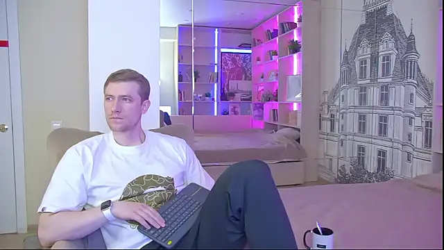 Snapshot of EthanPinkman chatting on 5, 6, 2026 EthanPinkman online show from 5, 6, 2026