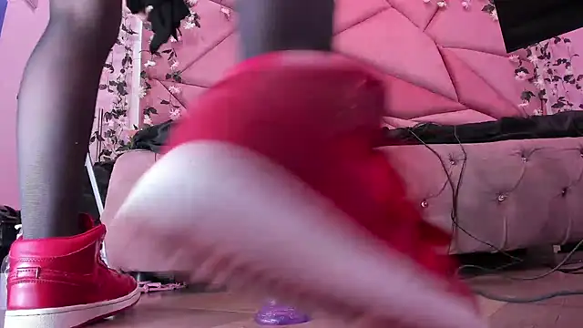 LilithCooperr  online show from 18, 1, 2025