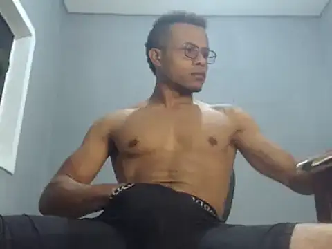 Snapshot of grandominantex1 chatting on 10, 12, 2024 grandominantex1 online show from 10, 12, 2024