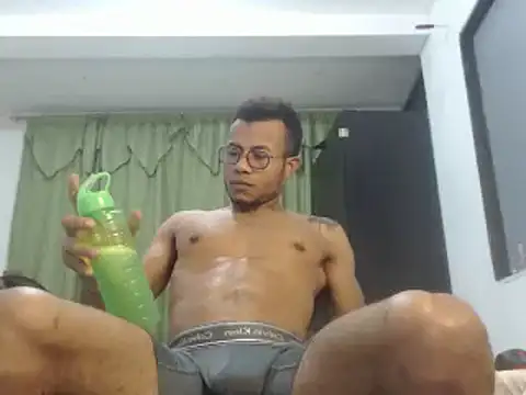 Snapshot of grandominantex1 chatting on 16, 2, 2025 grandominantex1 online show from 16, 2, 2025