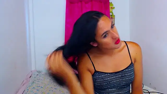 Snapshot of misss_estrella chatting on 25, 9, 2025 misss estrella online show from 25, 9, 2025