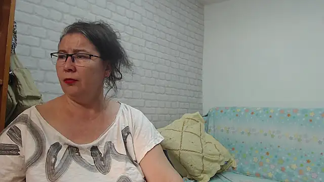 Snapshot of EmmaSquirt chatting on 26, 12, 2024 EmmaSquirt online show from 26, 12, 2024