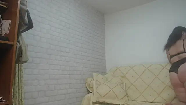 Snapshot of EmmaSquirt chatting on 6, 2, 2025 EmmaSquirt online show from 6, 2, 2025