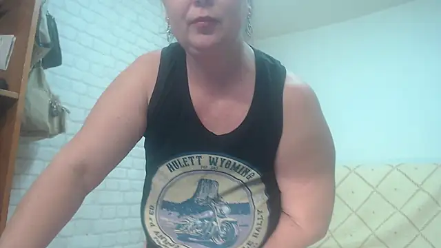 Snapshot of EmmaSquirt chatting on 13, 2, 2025 EmmaSquirt online show from 13, 2, 2025