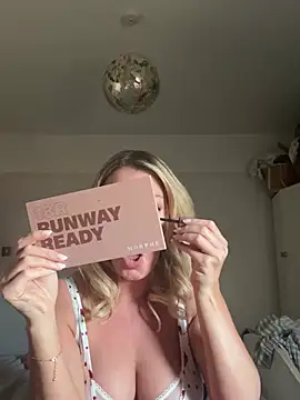 JodiSands online show from 25, 1, 2025