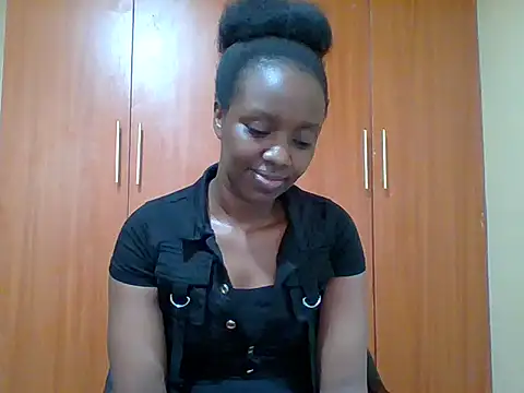 Snapshot of sexy_darleen23 chatting on 21, 12, 2025 sexy darleen23 online show from 21, 12, 2025