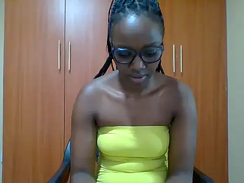 Snapshot of sexy_darleen23 chatting on 2, 2, 2026 sexy darleen23 online show from 2, 2, 2026