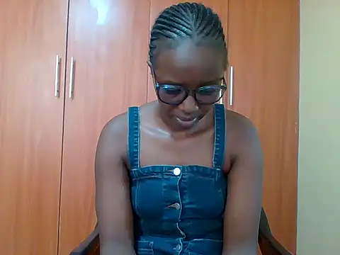 Snapshot of sexy_darleen23 chatting on 9, 2, 2026 sexy darleen23 online show from 9, 2, 2026