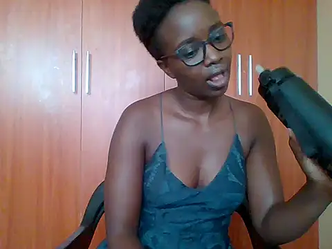 sexy darleen23 online show from 26, 4, 2026