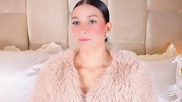 KiraKayleigh1 online show from 10, 11, 2025