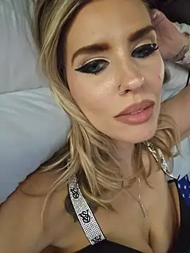 Snapshot of ellieconradxo chatting on 27, 6, 2026 ellieconradxo online show from 27, 6, 2026