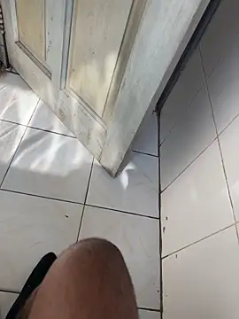 Snapshot of Black-mamba-madingo chatting on 19, 12, 2025 Black-mamba-madingo online show from 19, 12, 2025