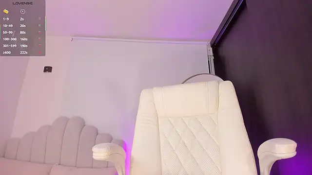 AmberLewis  online show from 27, 4, 2026