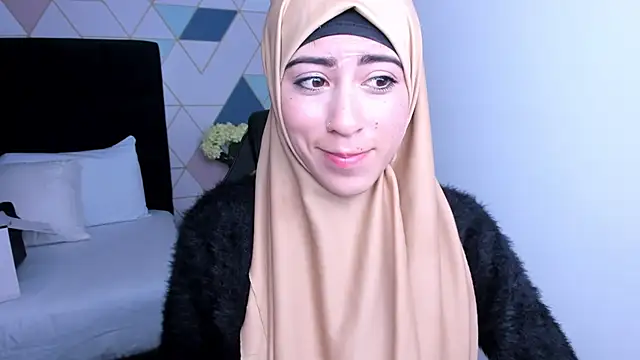 chaymae nah  online show from 21, 1, 2025